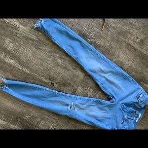 710s -Super Skinny Distressed jeans
